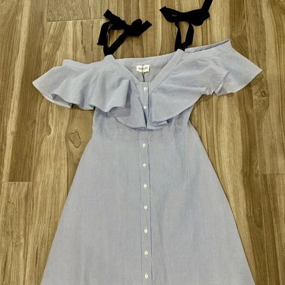 NWT Beautiful and feminine A-Line Sugar+Lips Light Blue Off-Shoulder Dress Sz S - Picture 11 of 16